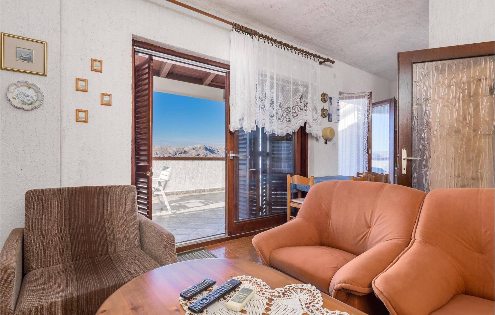 2 Bedroom Nice Apartment In Jablanac Bagian luar foto