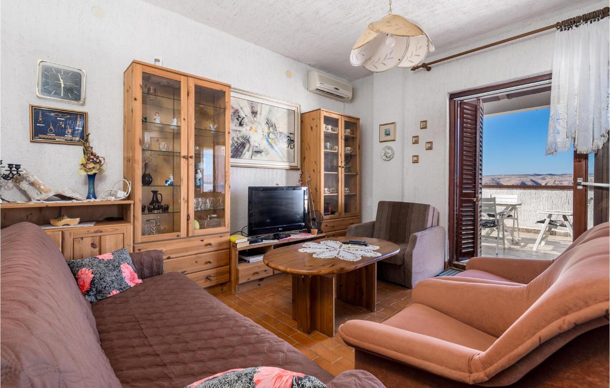 2 Bedroom Nice Apartment In Jablanac Bagian luar foto