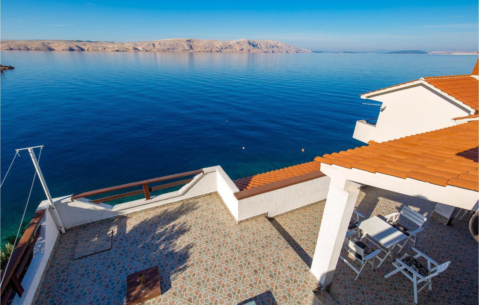 2 Bedroom Nice Apartment In Jablanac Bagian luar foto